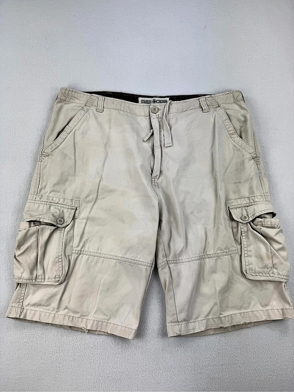Y2K Swiss Cross Beige Cargo Shorts Relaxed Fit Distressed Hem Mens Size 38